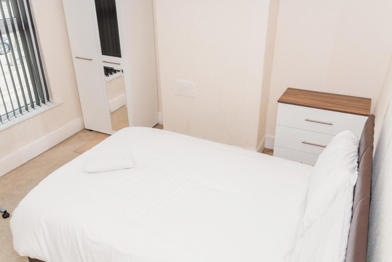 Вилла Hanley Park House Stoke-on-Trent Экстерьер фото